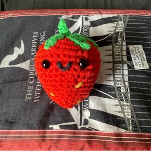 Crochet/Amigurumi Strawberry Woobles